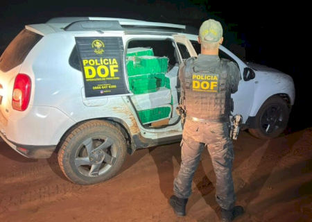 Carro roubado no Mato Grosso é apreendido com 1 tonelada de maconha em MS