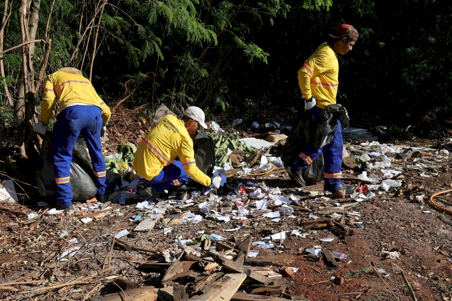 Prefeito pede conscientização para evitar descarte de lixo em áreas de preservação