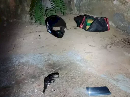 Troca de tiros termina com um suspeito morto e outro ferido