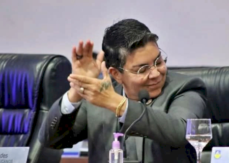 Denúncia contra Isa será analisada pela procuradoria e fica para depois do recesso