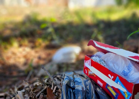 Feto é achado sem vida dentro de caixa de bombom em Três Lagoas