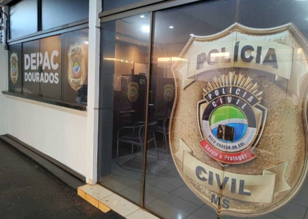 Vendedor paranaense denuncia roubo de veículo em Dourados