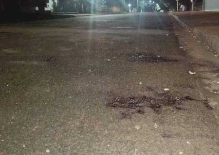 Homem morre após ser esfaqueado no tórax; autor confessa o crime