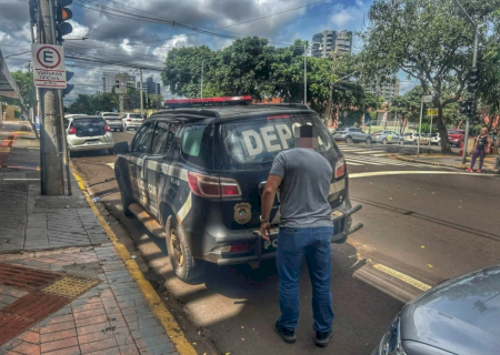 Homem é preso por estuprar adolescnete de 13 anos; mãe é investigada por facilitar namoro