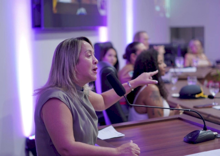 Câmara Municipal de Dourados presta homenagem a Lia Nogueira em sessão solene