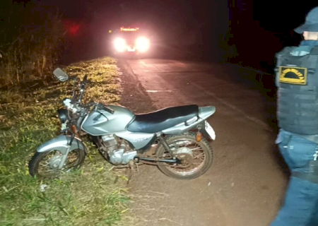 Motociclista morre a caminho do hospital após acidente com carreta em Dourados