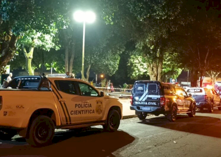 Homem é encontrado morto na Praça Paraguaia