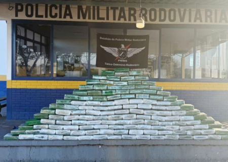 Homem é preso com 690 quilos de maconha em veículo na MS-160