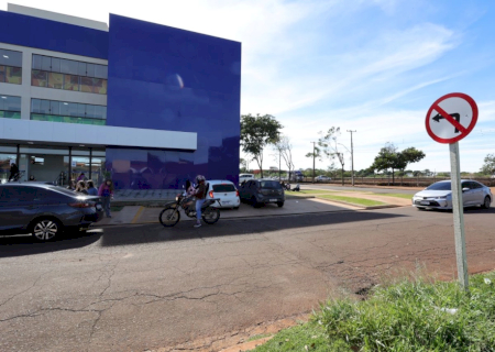Prefeitura implanta mão única em ruas na Vila Industrial para melhorar trânsito em área escolar