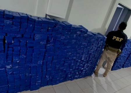 Motorista é preso na MS-276 transportando quase uma tonelada de maconha