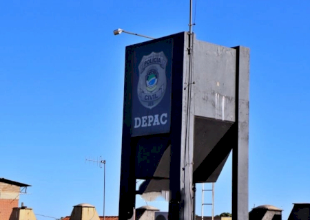 Tentativa de homicídio deixa dois feridos a golpes de facão em Dourados