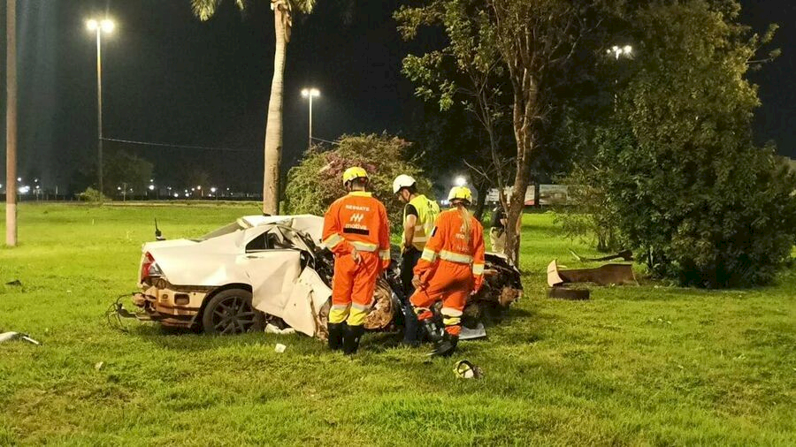 Homem morre após perder controle de veículo em rotatória da BR-163