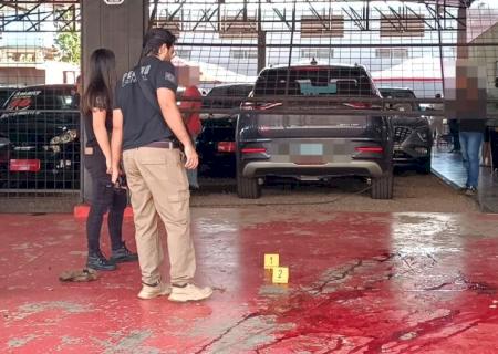 Jovem baleado em garagem de veículos em Dourados morre a caminho do Hospital da Vida