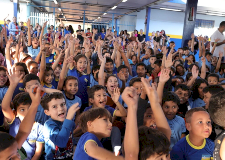 Prefeitura e Ministério Público do Trabalho premiam alunos do projeto MPT na Escola